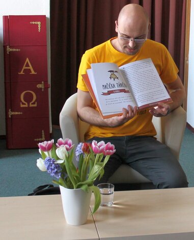 Beseda s Matejom Zámečníkom, mladým trenčianskym autorom originálnej knižky "Nakresli si príbeh"
